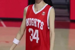 又是羡慕财阀的一天！啦啦队朴姬兰真神颜谁顶得住😍