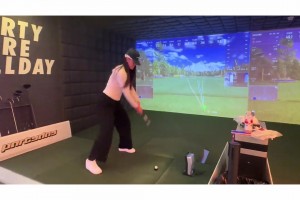 美！李月汝晒生日视频配文：阿拉丁神灯出现 快来给我三个愿望