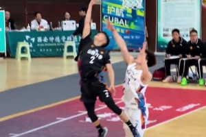 山西大学后卫孙威威，这球风像谁？